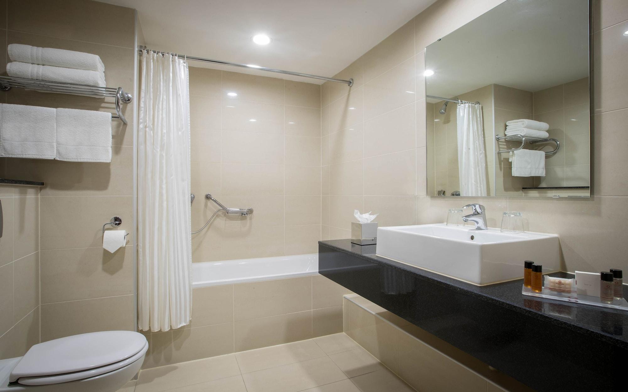 Clayton Hotel & Leisure Club Sligo Esterno foto