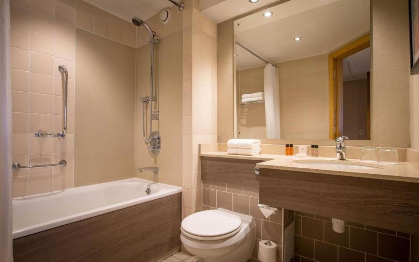 Clayton Hotel & Leisure Club Sligo Esterno foto